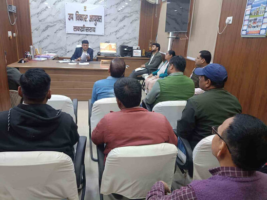 महिला रोजगार योजना की समीक्षा, शेष दो लाख रुपए की राशि अंतरण पर मंथन